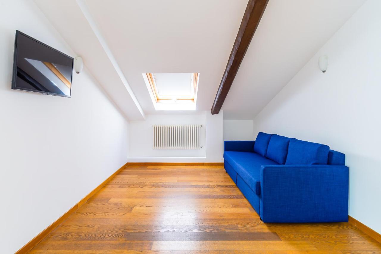 Attico Al Duomo By Napoliapartments מראה חיצוני תמונה