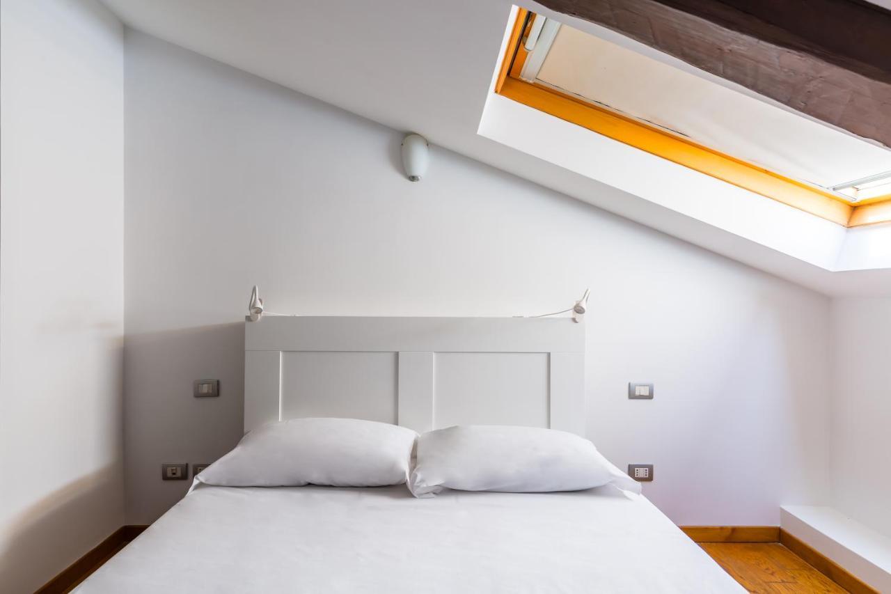 Attico Al Duomo By Napoliapartments מראה חיצוני תמונה