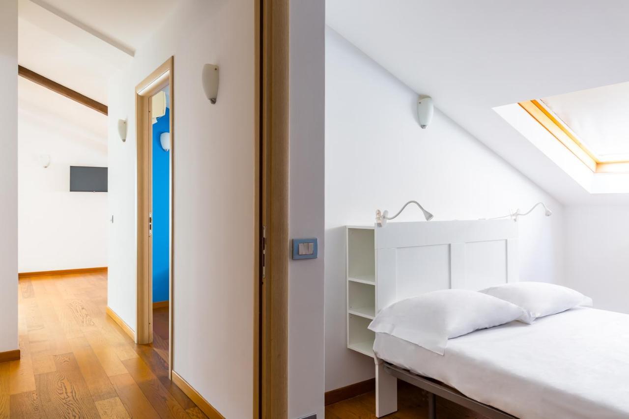 Attico Al Duomo By Napoliapartments מראה חיצוני תמונה