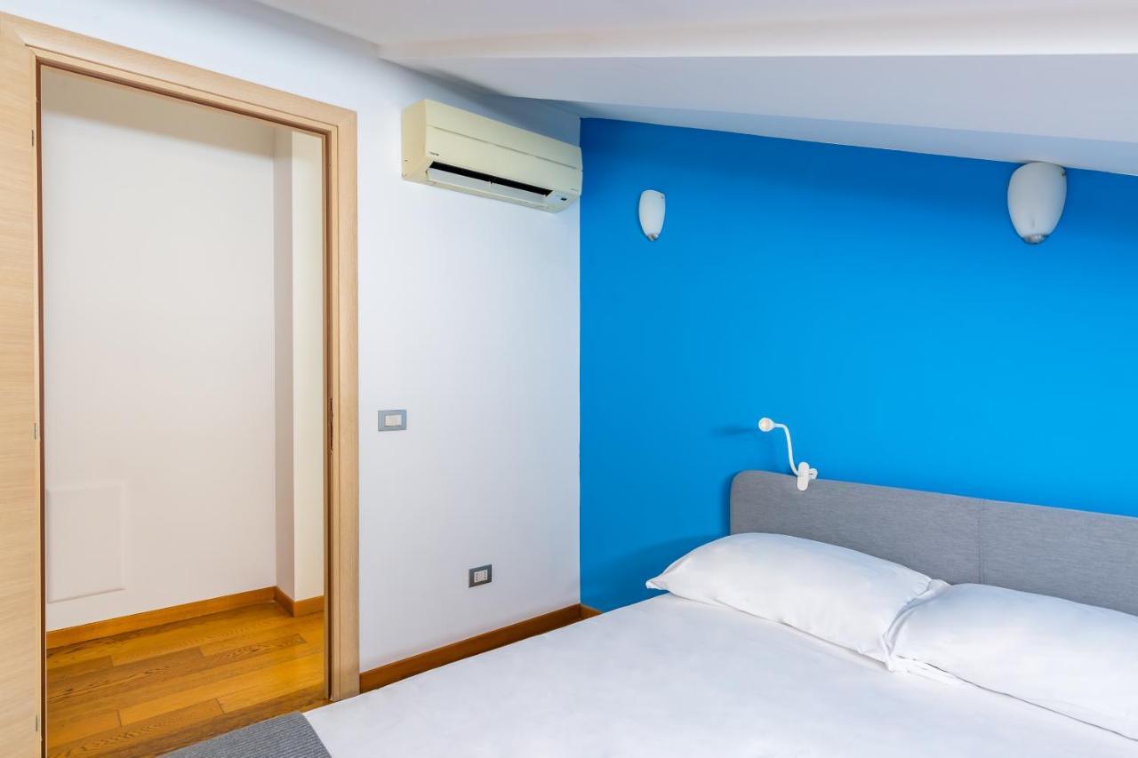 Attico Al Duomo By Napoliapartments מראה חיצוני תמונה