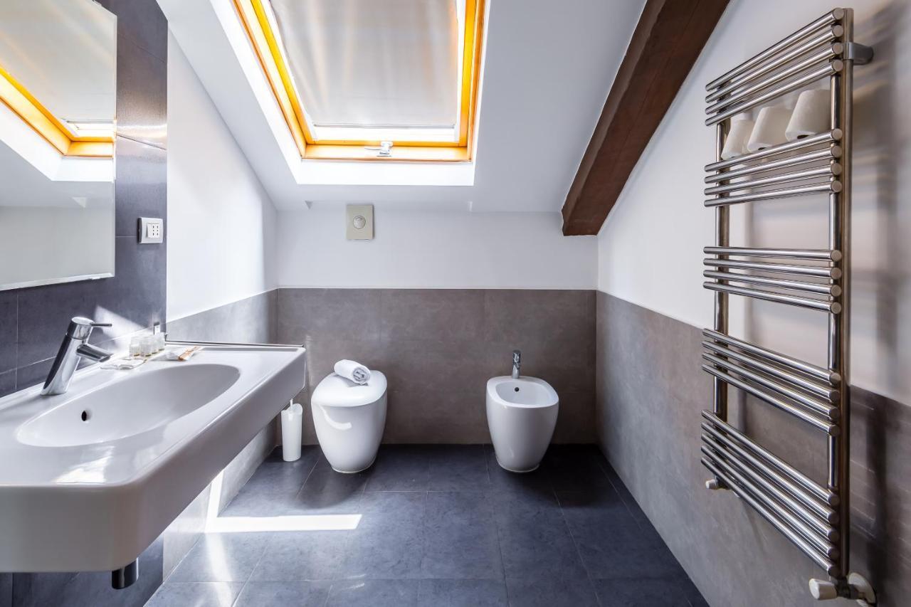 Attico Al Duomo By Napoliapartments מראה חיצוני תמונה