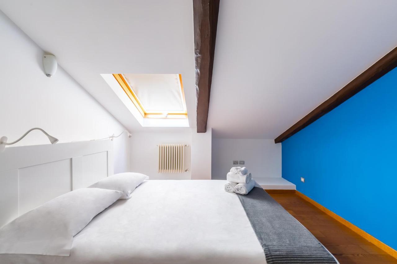 Attico Al Duomo By Napoliapartments מראה חיצוני תמונה