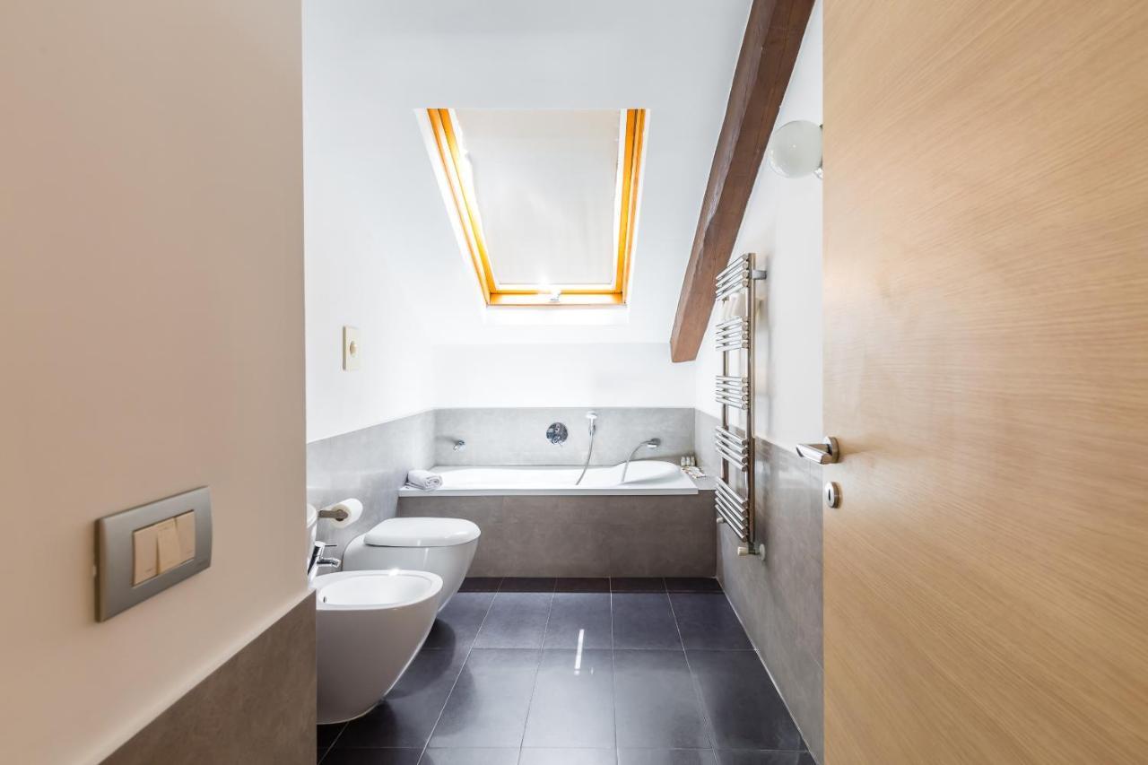 Attico Al Duomo By Napoliapartments מראה חיצוני תמונה